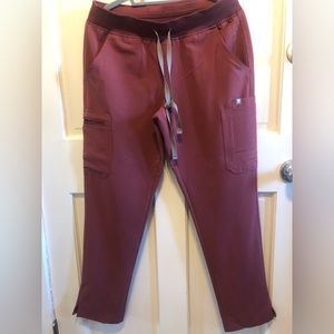 COPY - Figs scrubs Dark Cherry medium Yolas